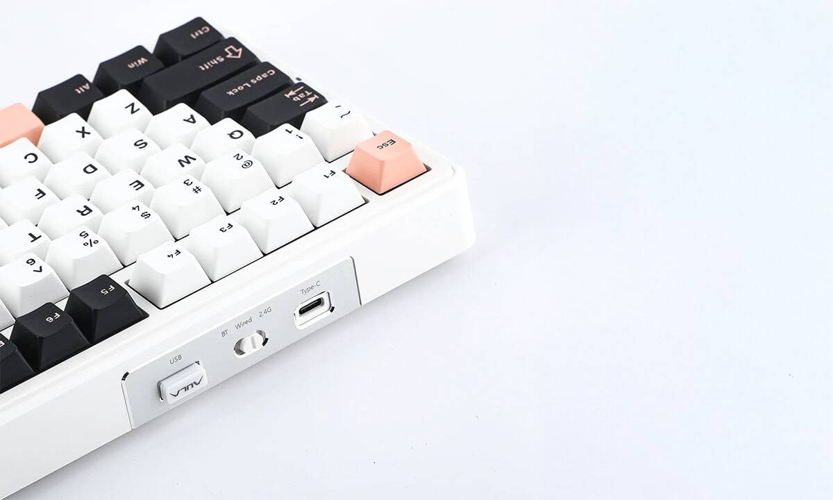 Tri-Mode Verbinding en 8000mAh Batterij