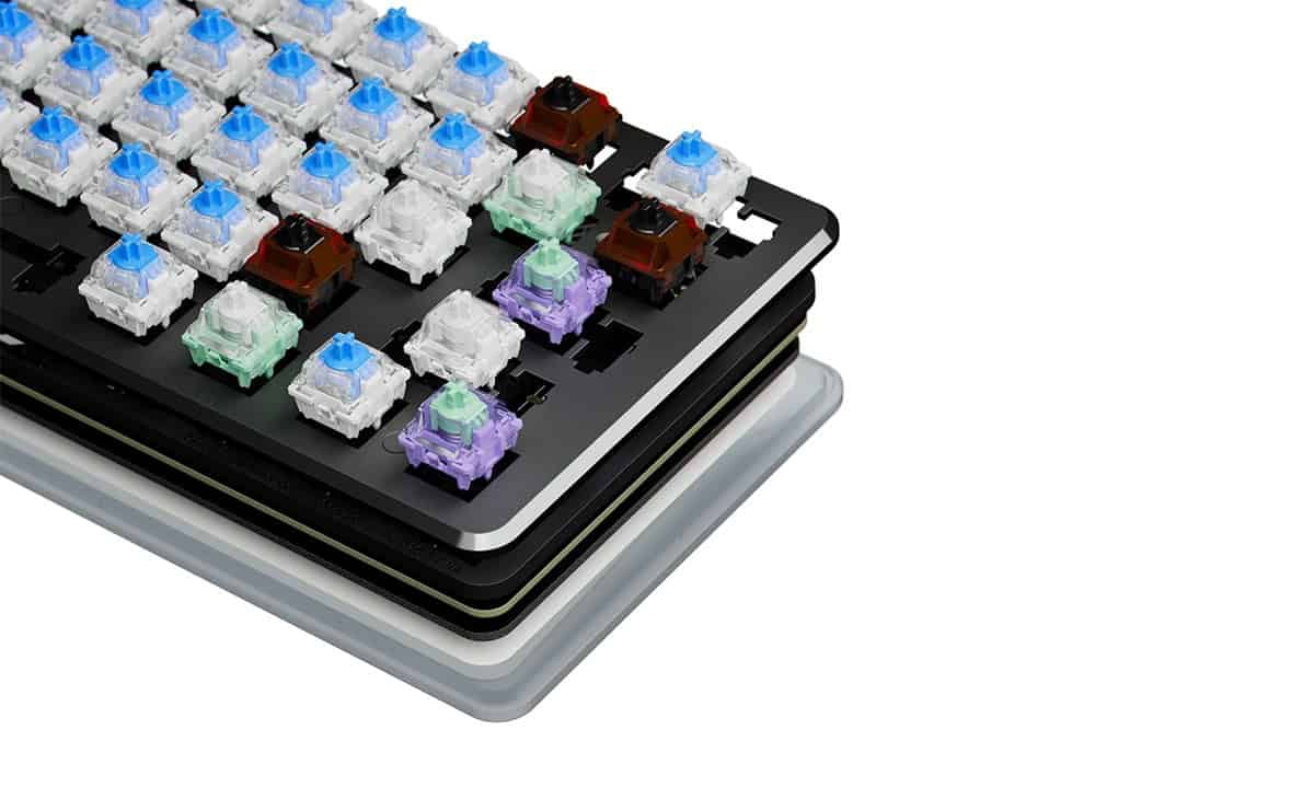 N-S Polariteit, Hot-swap Switch