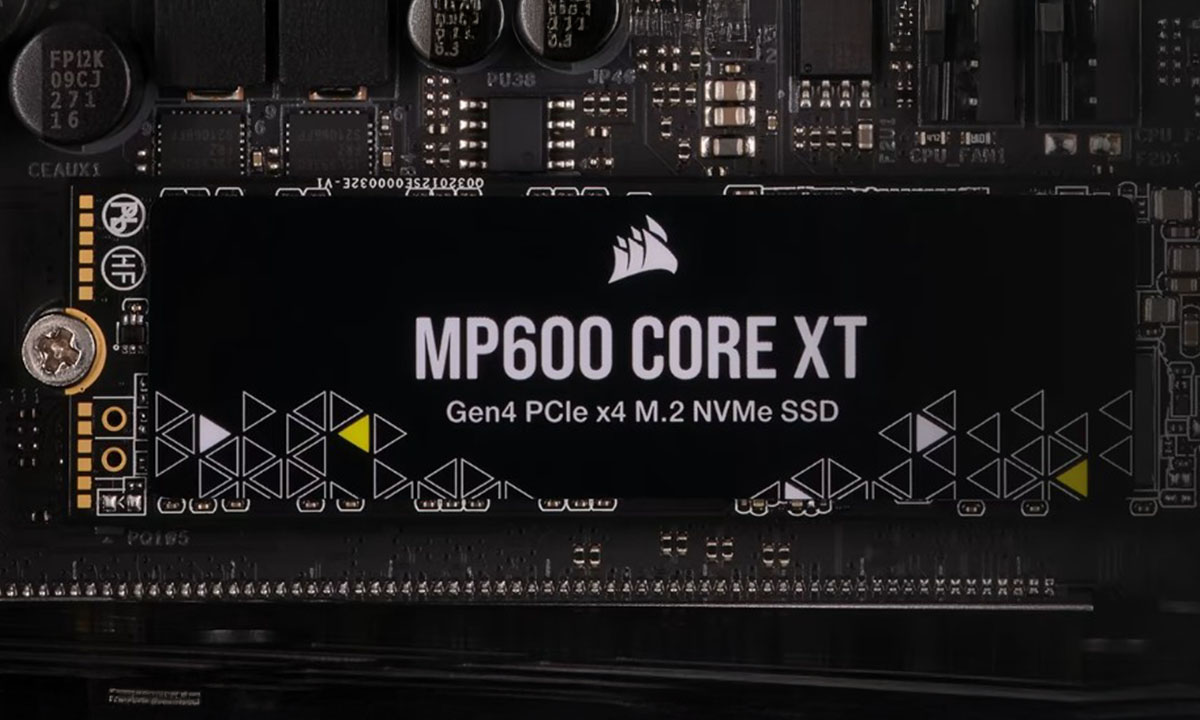 Corsair MP600 Core XT 1TB NVMe M.2 SSD met PCIe Gen4 voor snelle gegevensoverdracht.