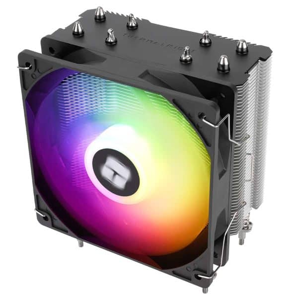 Kunststof en metaal combinatie met kleurrijk RGB-verlichte ventilator, geschikt voor gaming-PC's en optimalisatie van systeercapaciteit.