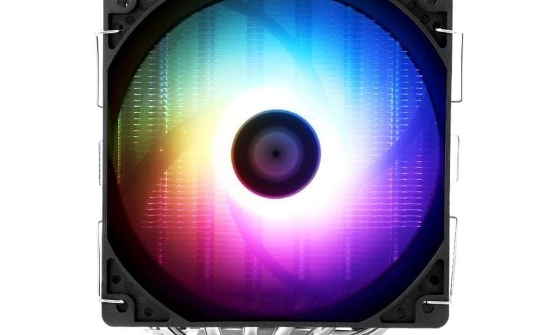 Ventilator met ARGB-verlichting en RGB-kleuren voor optimale koeling.