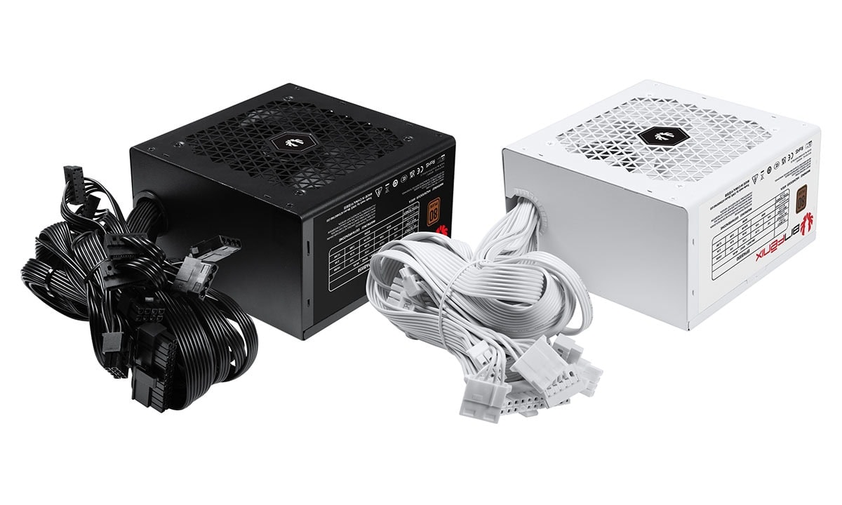 Zwart en wit computervoeding met kabels voor gaming en PC-builds, geschikt voor krachtige systemen en optimale stroomvoorziening.