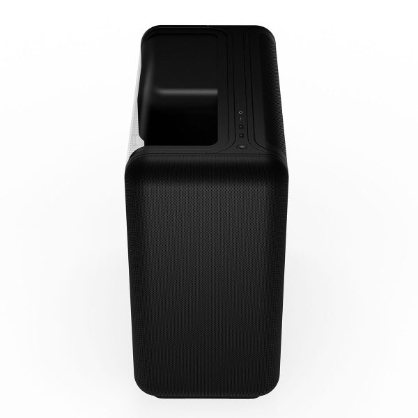 Zwarte HYTE X50 mid tower gaming behuizing met USB 3.2 en gehard glas, ontworpen voor optimale koeling en stijlvol uiterlijk voor gaming PC's.