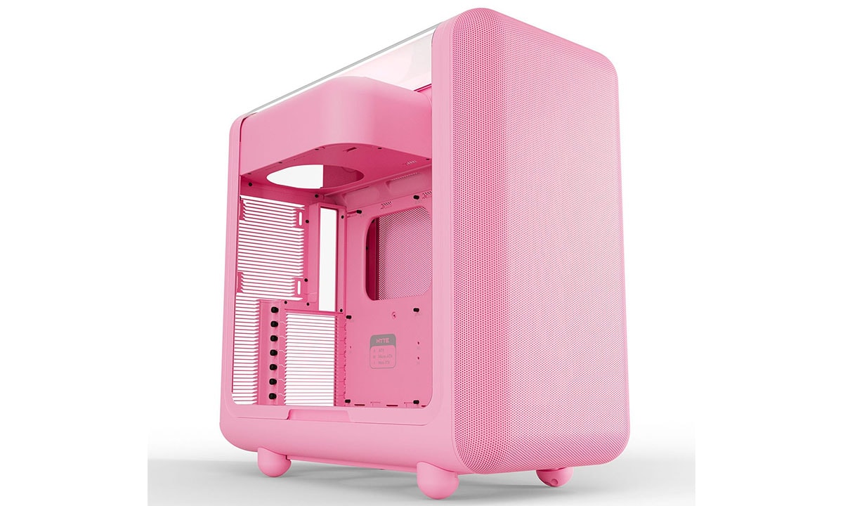 HYTE X50 Strawberry Milk behuizing met glazen zijpaneel en USB 3.2, ideaal voor gaming PC's. Compact en stijlvol ontwerp in roze, geschikt voor high-performance gaming systemen.