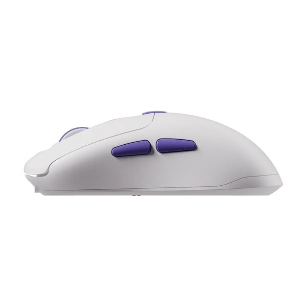 Wit draadloze gaming muis met PixArt 3950 sensor en 8K Hz polling rate, ontworpen voor precisie en comfort tijdens gaming sessies.