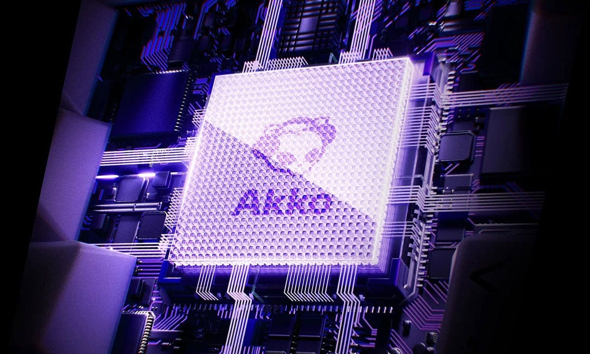 Close-up van de Akko Ray68 HE Blue White gaming toetsenbord met blauwe en witte verlichting, draadloos ontwerp en magnetische switches voor optimale gaming prestaties.