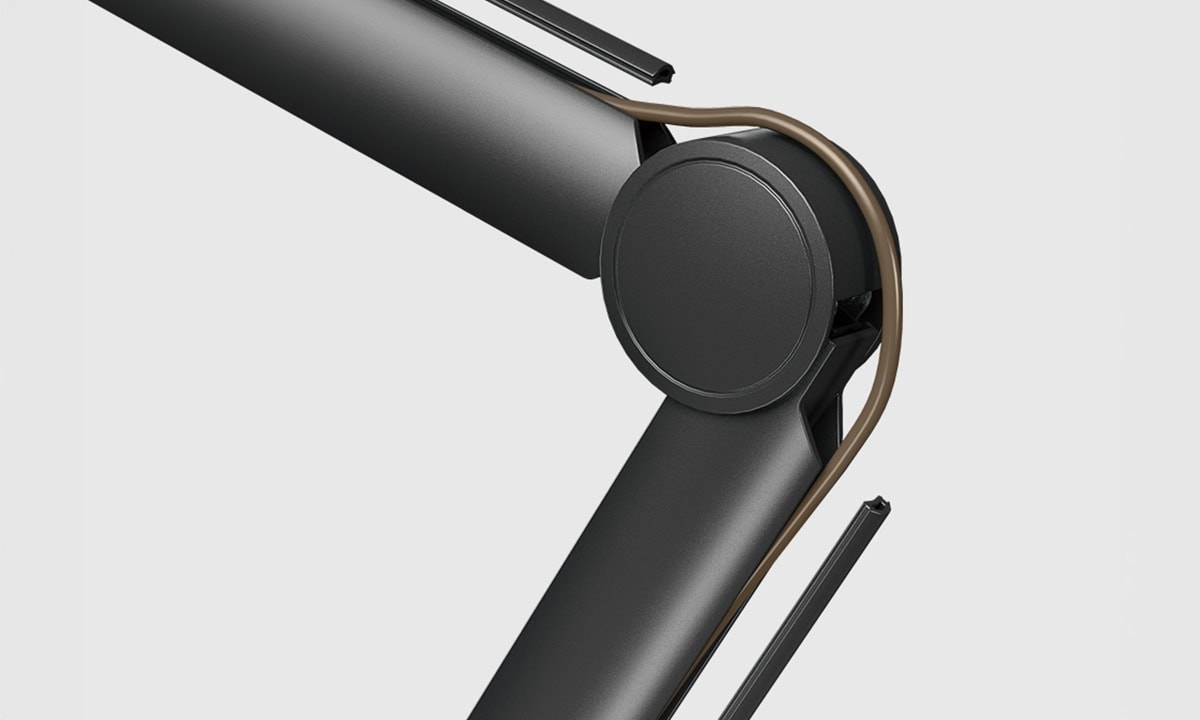 Close-up van de Brateck 800mm microfoonarm (MDS13-1), ontworpen voor professionele audio- en streamingtoepassingen, met een stevige constructie en verstelbare arm voor optimale positionering.