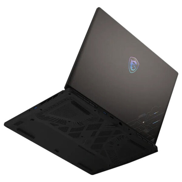 MSI Crosshair 16 HX gaming laptop met open scherm en verlichte toetsenbord, geschikt voor high-end gaming en krachtige prestaties.