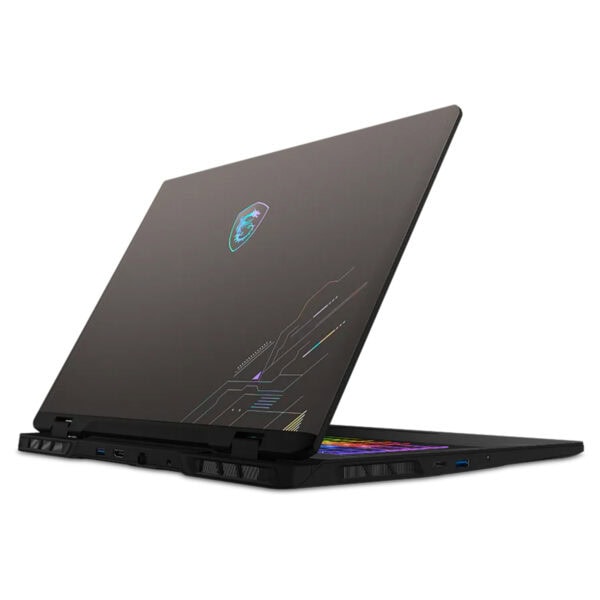 MSI Crosshair 17 HX gaming laptop met RGB-toetsenbord en krachtige specificaties voor gaming en creatief gebruik.