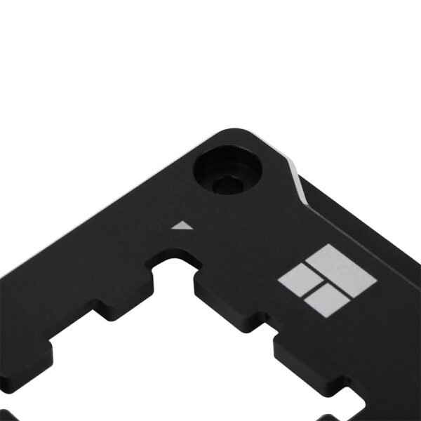Close-up van de Thermalright AMD AM5 versterkingskit met TF7 thermische pasta, ontworpen voor optimale koeling en compatibiliteit met AMD AM5-processors.