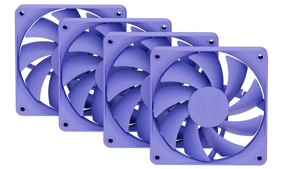 Set van vier HYTE FA12 Taro Milk 120mm ventilatoren, ideaal voor optimale koeling van gaming pc-behuizingen en verbeterde luchtstroom.