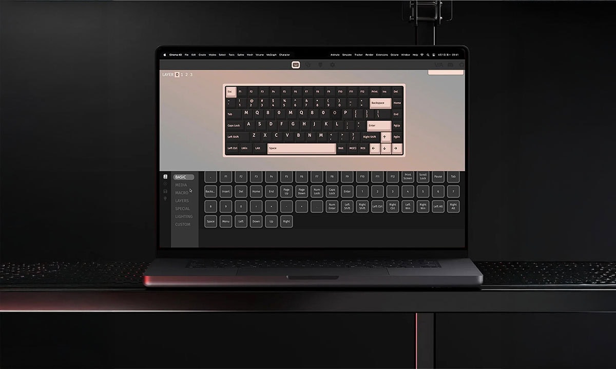 Compact IQUNIX Magi96 Pro mechanisch gaming toetsenbord met zwart en goud ontwerp, RGB-verlichting, hot-swappable switches en draadloze connectiviteit voor ultieme gaming ervaring.