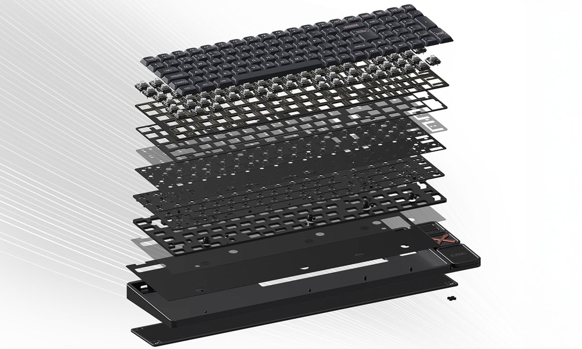Uit elkaar gehaald IQUNIX Magi96 Pro Shadow zwart-goud mechanisch gaming toetsenbord met RGB-verlichting, hotswap switches en draadloze connectiviteit, ideaal voor gamers en professionals.