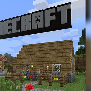 Minecraft afbeelding met een houten huis, tuin en een groot Minecraft logo in de lucht.