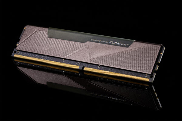 KLEVV Bolt X 16GB 3200MHz CL16 XMP 2.0 DDR4 Ram (KD4AGUA80-32A160T) - Afbeelding 4